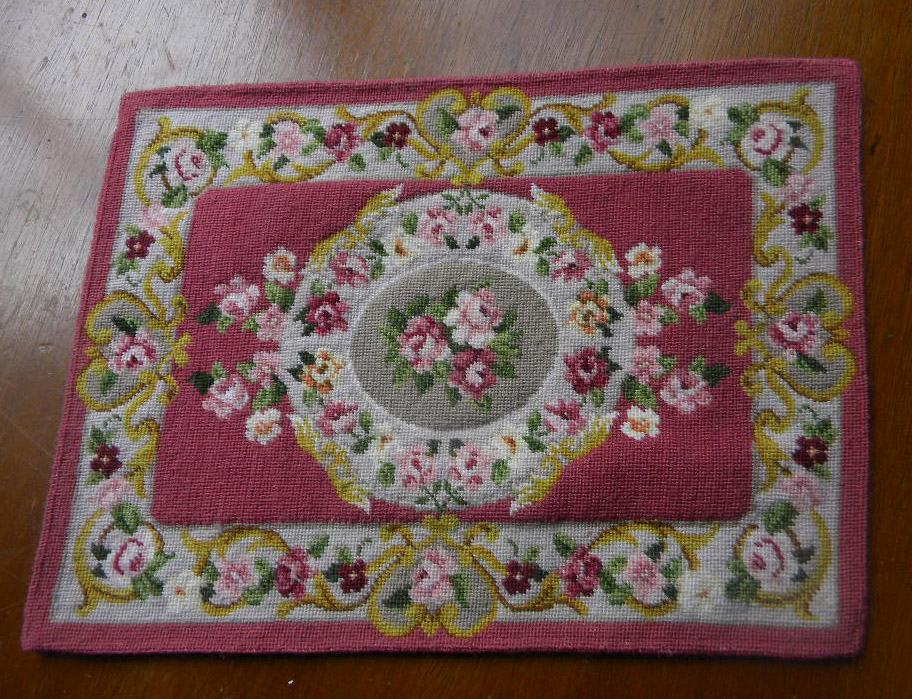 Tapis aubusson rose 1